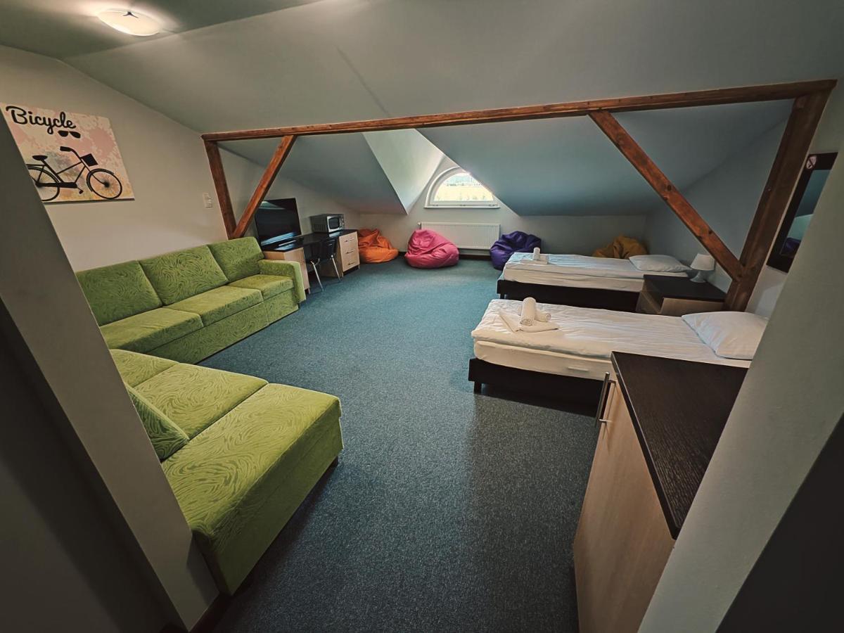 Maka I Magia Obiady Domowe Hotel ザンブルフ エクステリア 写真