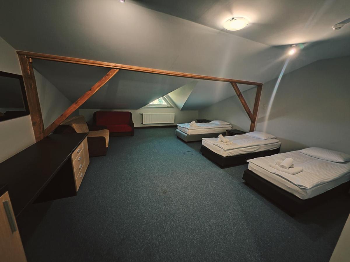 Maka I Magia Obiady Domowe Hotel ザンブルフ エクステリア 写真