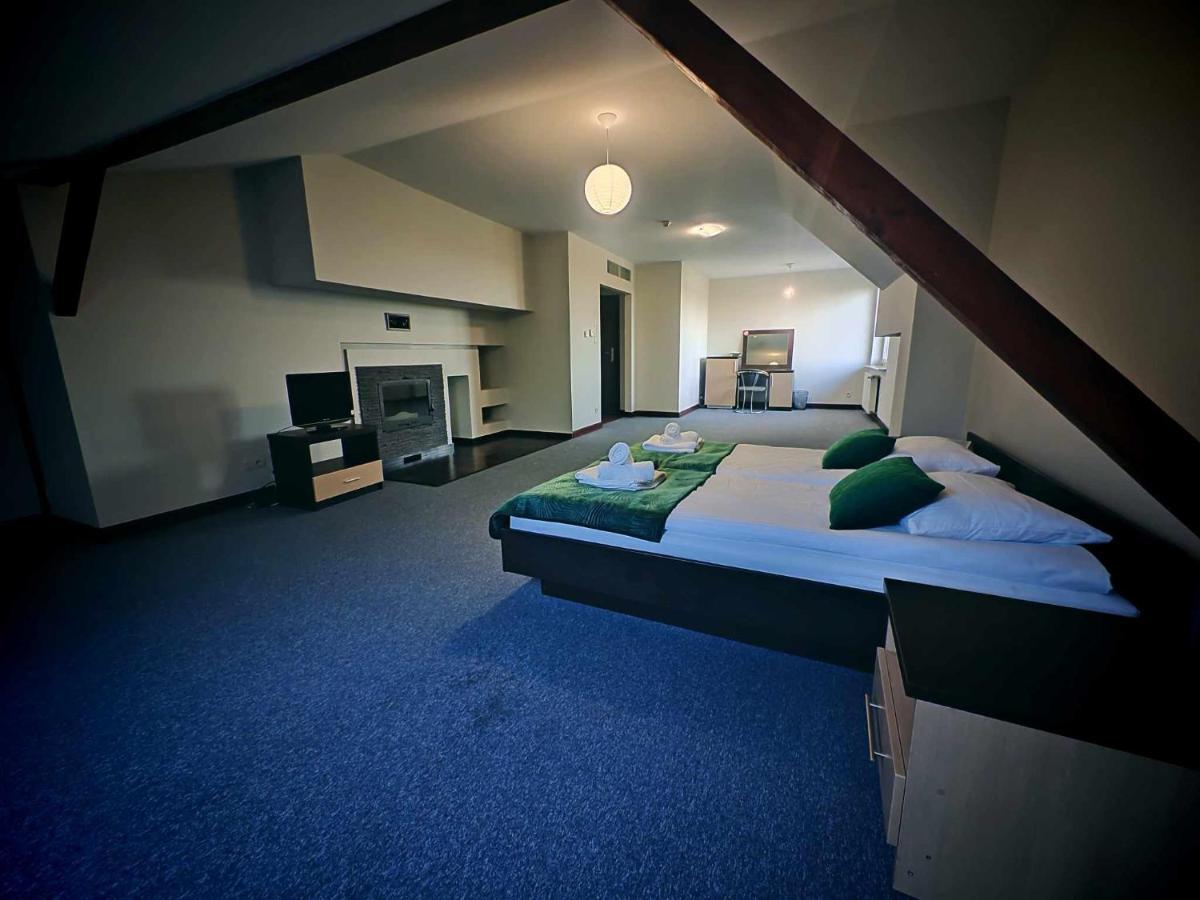 Maka I Magia Obiady Domowe Hotel ザンブルフ エクステリア 写真