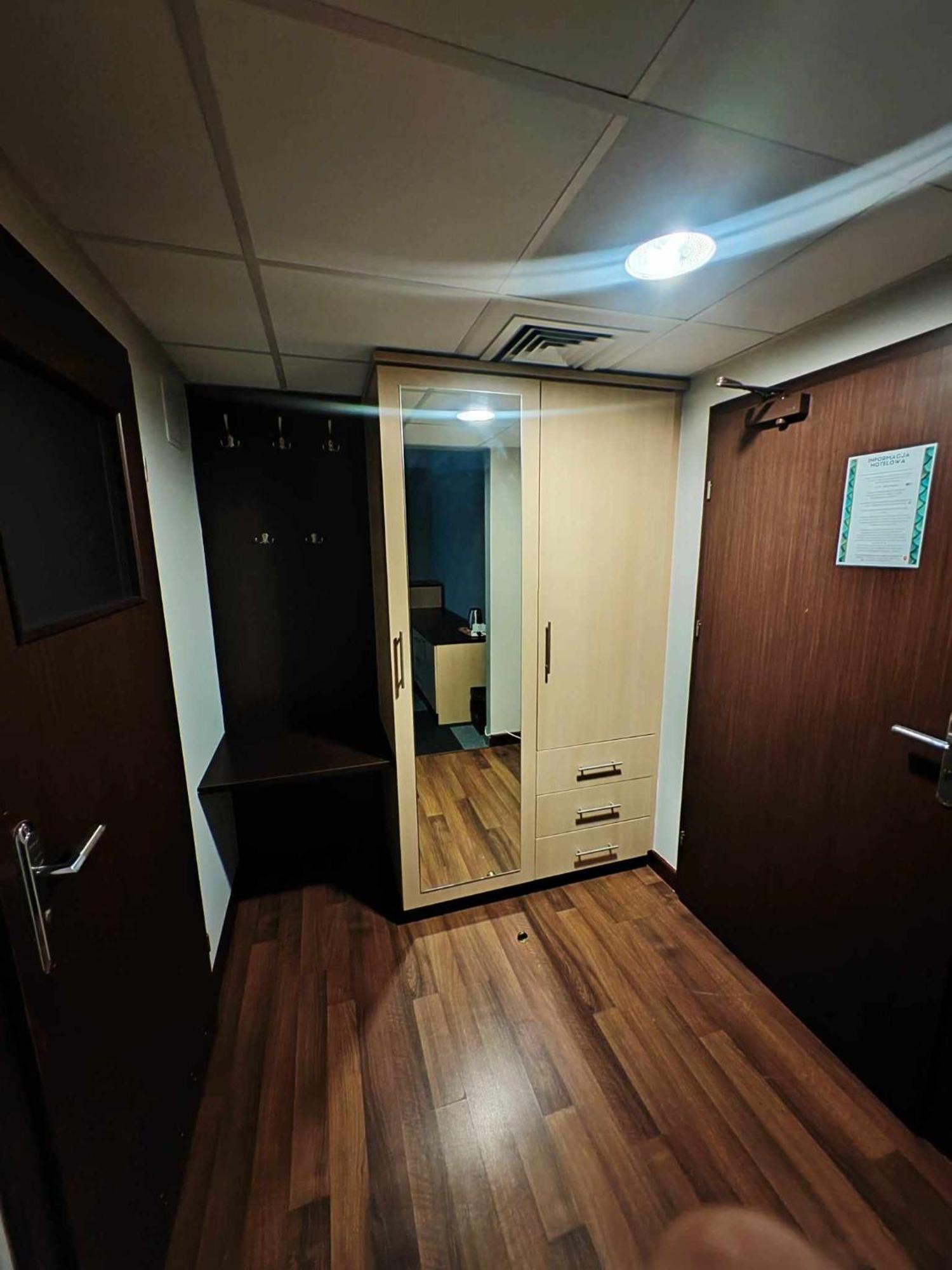 Maka I Magia Obiady Domowe Hotel ザンブルフ エクステリア 写真