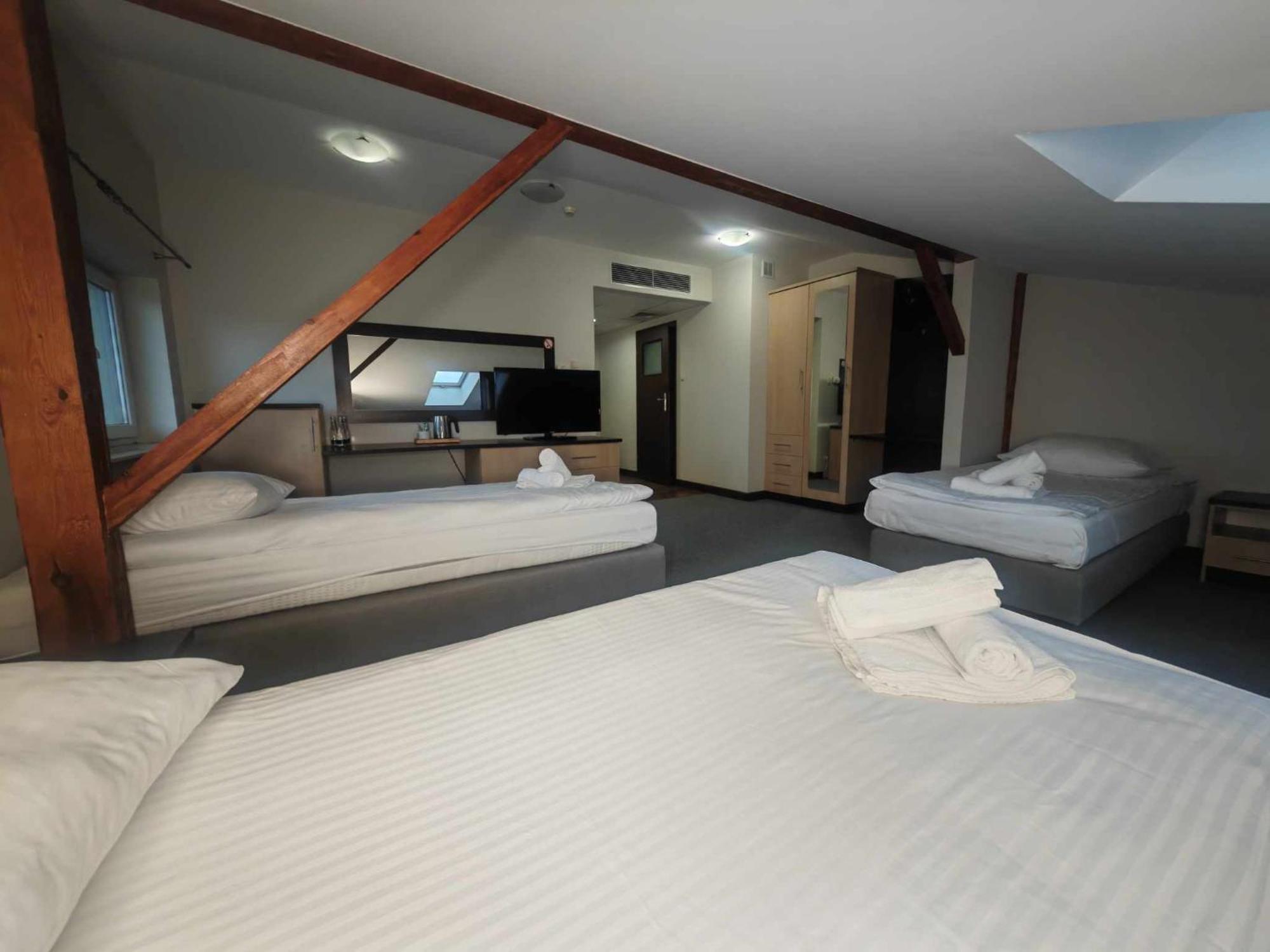 Maka I Magia Obiady Domowe Hotel ザンブルフ エクステリア 写真