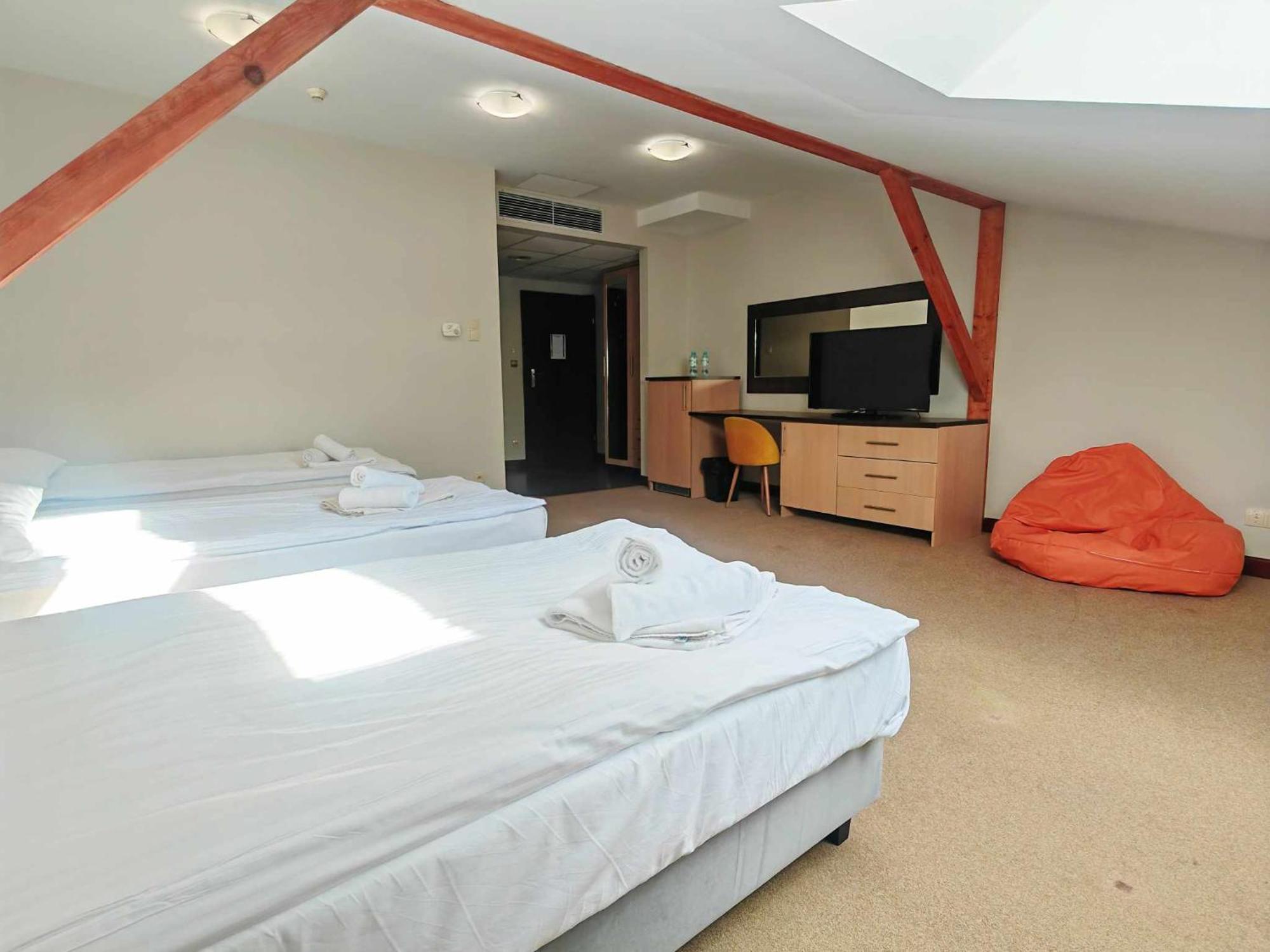 Maka I Magia Obiady Domowe Hotel ザンブルフ エクステリア 写真