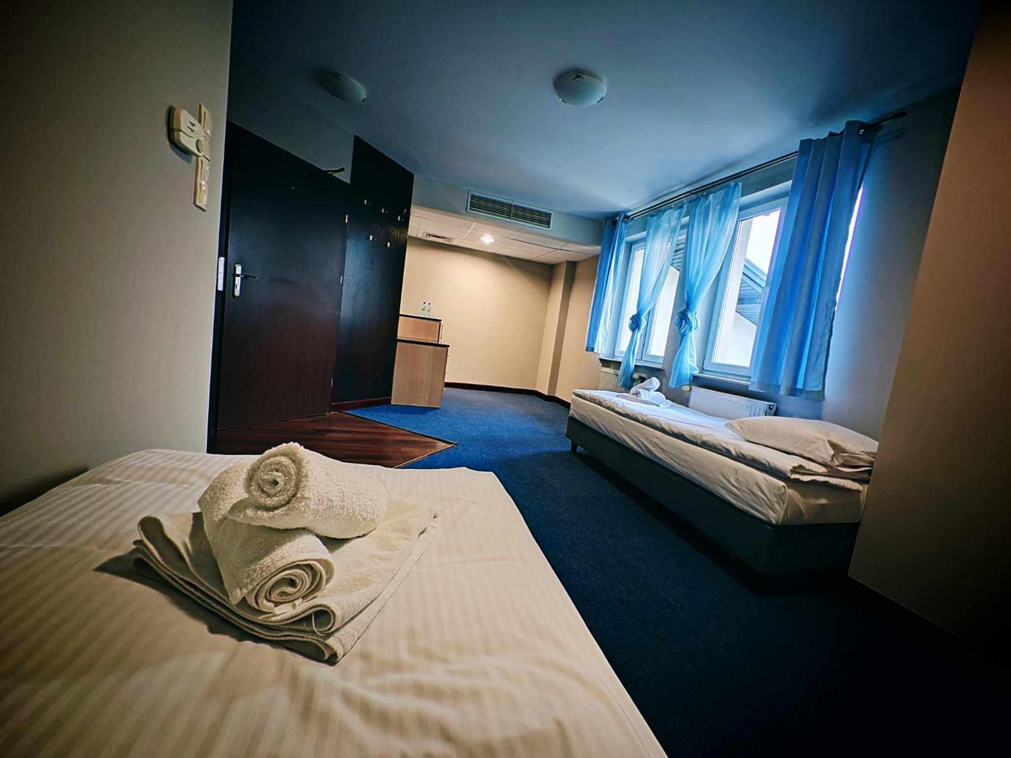 Maka I Magia Obiady Domowe Hotel ザンブルフ エクステリア 写真